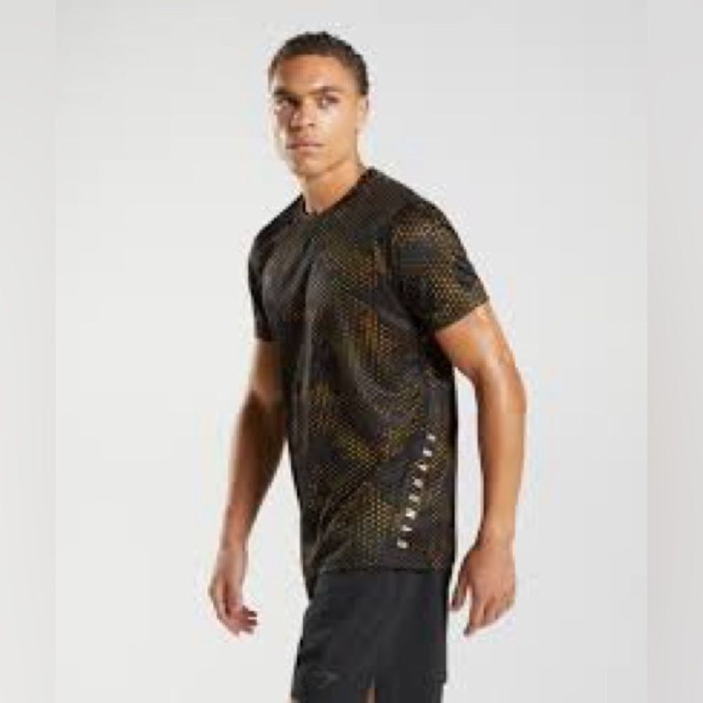 Gymshark SPORT T-SHIRT
Slim Fit